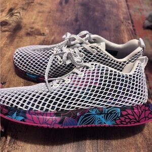 NoBull Project White Succulent Mesh Running Shoes Sneakers Floral Sole. CrossFit